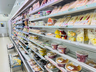 Lawson 사진 3