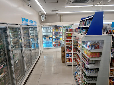 FamilyMart 사진 2