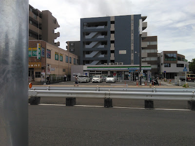 ファミリーマート 都筑北山田店 사진 5