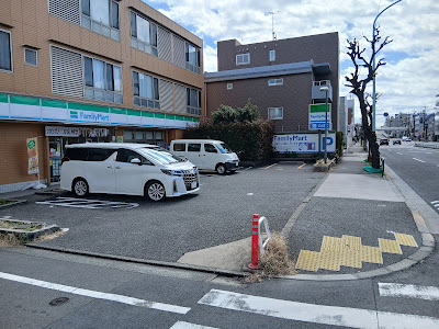 FamilyMart 사진 3