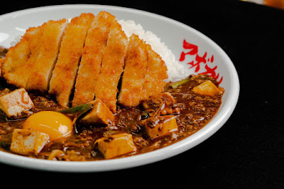 【元祖麻婆カレー専門店】マボカリ東梅田店 사진 3
