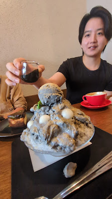Bibi’s Cafe Bar - ALL DAY BREAKFAST & COFFEE 사진 2