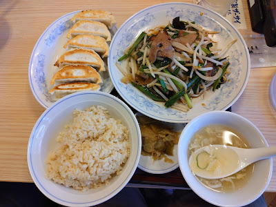 Gyoza no Manshu - JR Nagai Station 사진 3