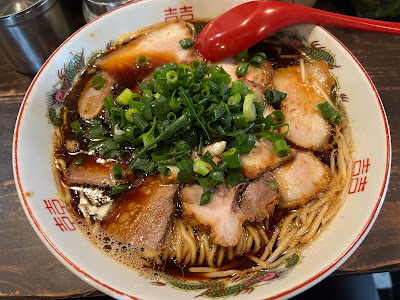 大阪中華そば 伍年屋 사진 4