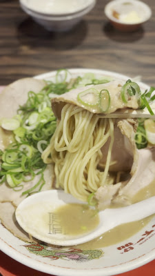 텐카잇핑(천하일품)라멘 니시나가호리점 사진 2