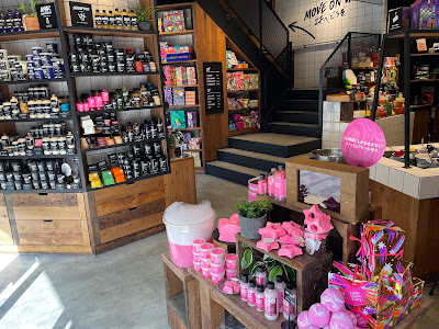 LUSH 사진 3