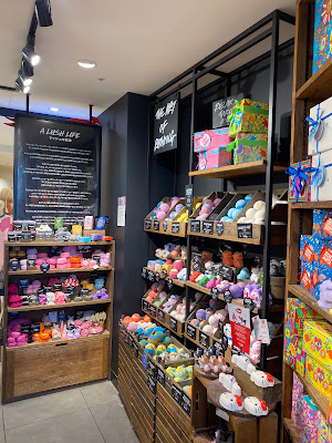 LUSH 사진 3