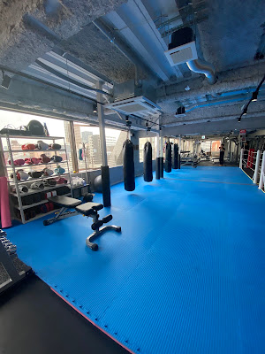 WHITE FITNESS Osaka Horie Store | Kickboxing gym 사진 3