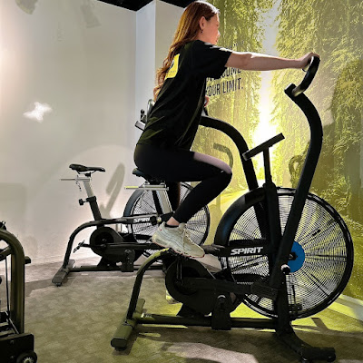 BURRN HIIT 7 大阪玉造 사진 2