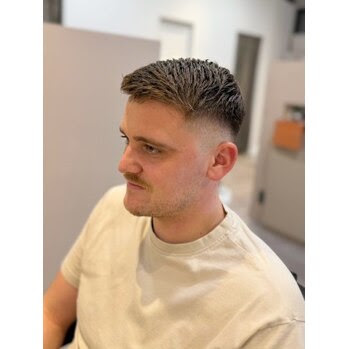 MH THE BARBER 肥後橋 사진 2