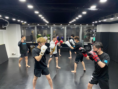 リバーサルジム大阪アン堺筋本町店キックボクシング＆MMA＆フィットネスジム 사진 2