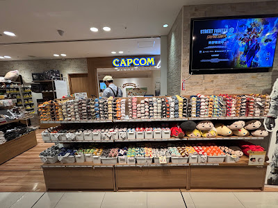 CAPCOM Store & Cafe - Umeda 사진 3