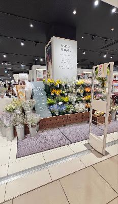UNIQLO FLOWER Abeno Q's Mall Store 사진 3