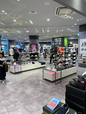 ABC-MART GRANDSTAGE Abeno Q'S MALL Shop 사진 2