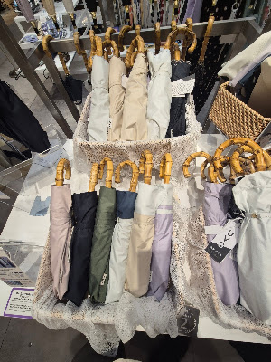Wpc. ルクア イーレ店 사진 4
