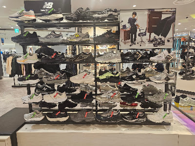 ABC-MART GRAND STAGE Namba Parks shop 사진 5
