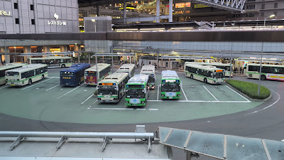 大阪駅前バスターミナル（大阪シティバス） 사진 3