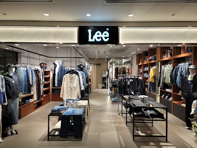 Lee ルクア大阪店 사진 3