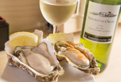 Kaki & Wine Tachigui Sushimaru 사진 2