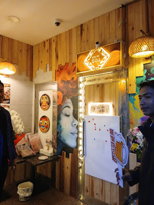 Sakura Burma Karaoke Bar & Restaurant 사진 3