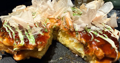 お好み焼 enjin 康祐 Friendly local Osaka Okonomiyaki place. 사진 2