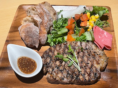 食の楽市研究所 CAFE&BAR YGGDRASIL 사진 2