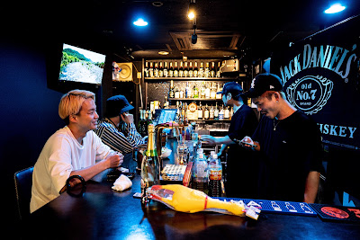ダーツ&カラオケバー BAR WEAL 天王寺 사진 3