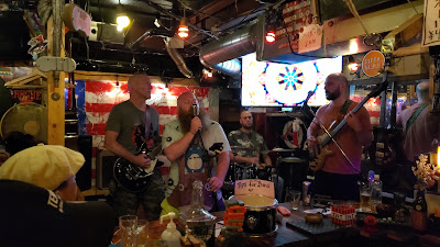 TNT Craft Beer Pub 사진 2