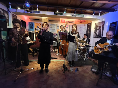 Cafe & Bar 845 사진 4