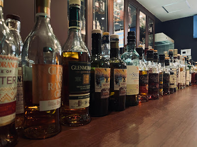 Whisky Salon Rue du Bar（ウイスキーサロン リュー・デュ・バー） 사진 3