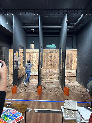 THE AXE THROWING BAR®︎｜体験型 アミューズメントバー 大阪心斎橋店(斧投げバー) 사진 3