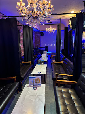 Bar Blue Shinsaibashi | Shisha, Gaming & Karaoke 사진 2