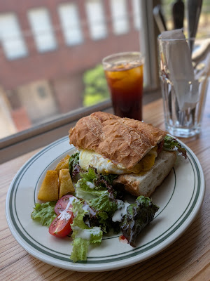 ONTHESTREETCORNER SANDWICH 사진 4