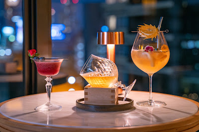 THE LIVELY BAR Osaka Honmachi 사진 3