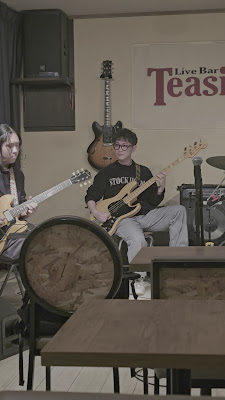 Live bar Teasin' 사진 2