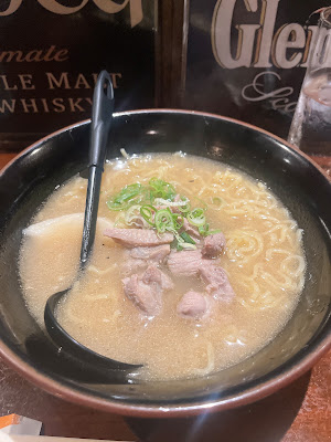 鴨醤油ラーメン＆モルトウイスキーＢａｒ上海 사진 3