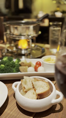 CHEESE HOLIC BAR 사진 2