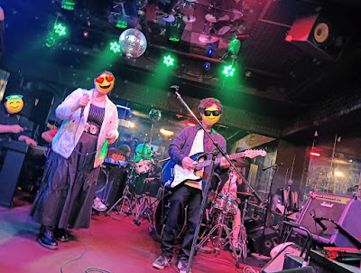 L-WISE ライブハウス ライブバー カラオケ 사진 3