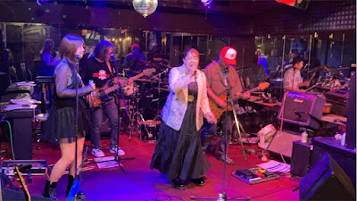 L-WISE ライブハウス ライブバー カラオケ 사진 5