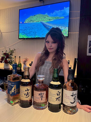 梅田スナック BAR LOUNGE CHARIOT 사진 3