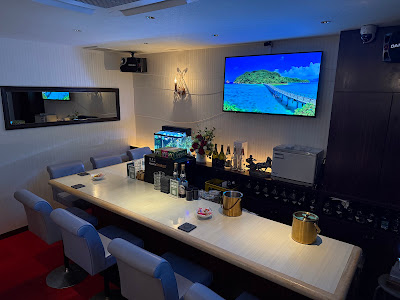 梅田スナック BAR LOUNGE CHARIOT 사진 4