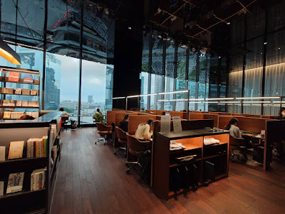 SHARE LOUNGE TSUTAYA BOOKSTOREイノゲート大阪 사진 4