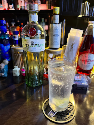 BAR NIKE 사진 3
