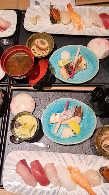Sushi Nakago Hilton Plaza WEST Ten 사진 2