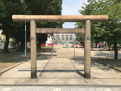 신메이 신사 사진 5