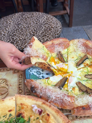 画伯 【GAHAKU】 OSAKA PIZZA 사진 2