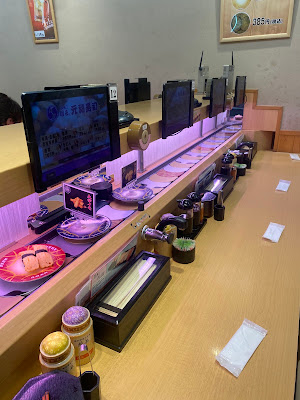 Sushi train at Osaka 사진 4