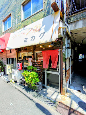 Mikaku