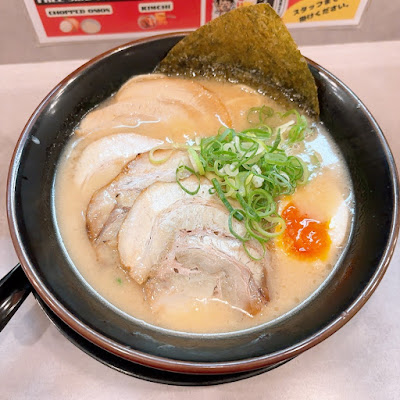 濃厚豚骨ラーメン 日夏屋 難波中店 사진 4
