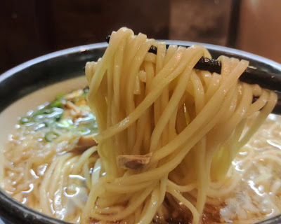 Mennoya 사진 2